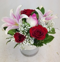 short roses & lilies